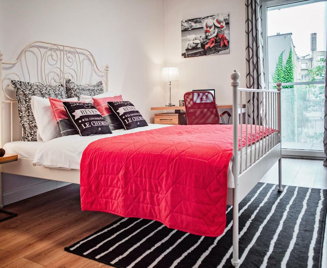 Apartamenty Homely Place Serce Poznania - Stary Rynek - Parking Exterior photo